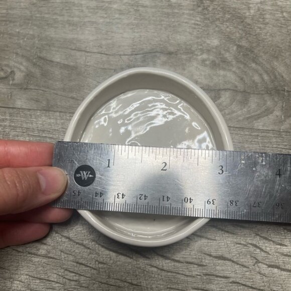 Handmade Circular Ceramic Reptile Dish - Picture 5 of 6